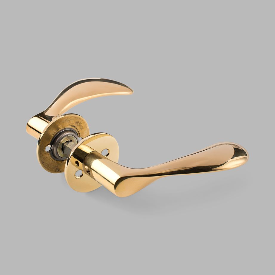 d line Lever Handle AJ111 Large Brass by Arne Jacobsen