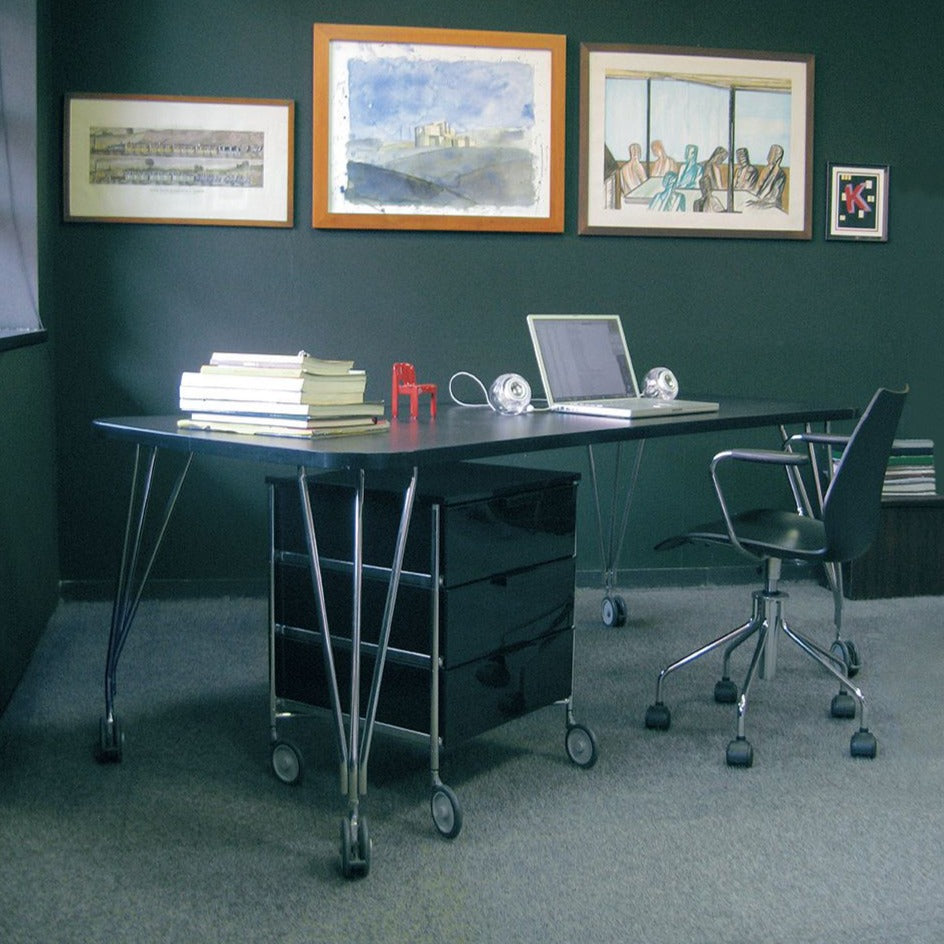 Kartell Max Table w Casters