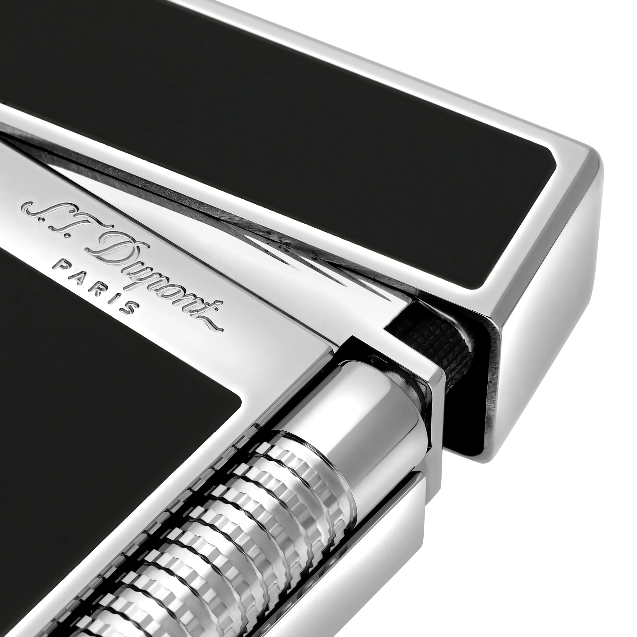 S.T. Dupont Le Grand Lacquered Lighter Black