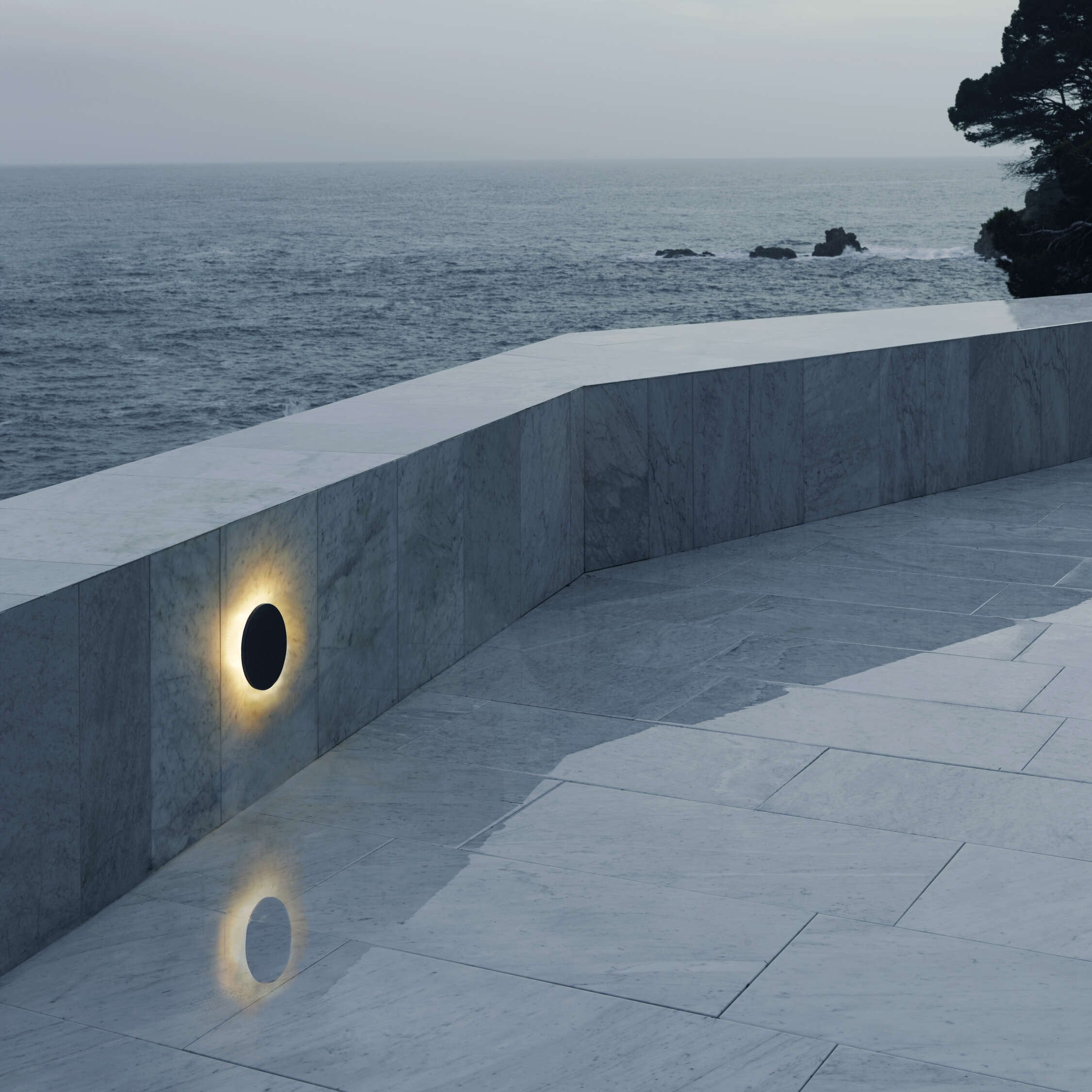 Flos Camouflage Outdoor Wall Light