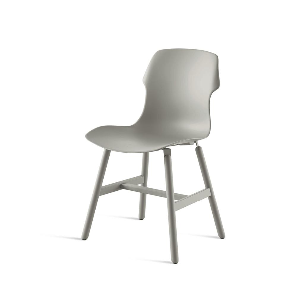 Casamania & Horm Stereo Metal Polypropylene Chair