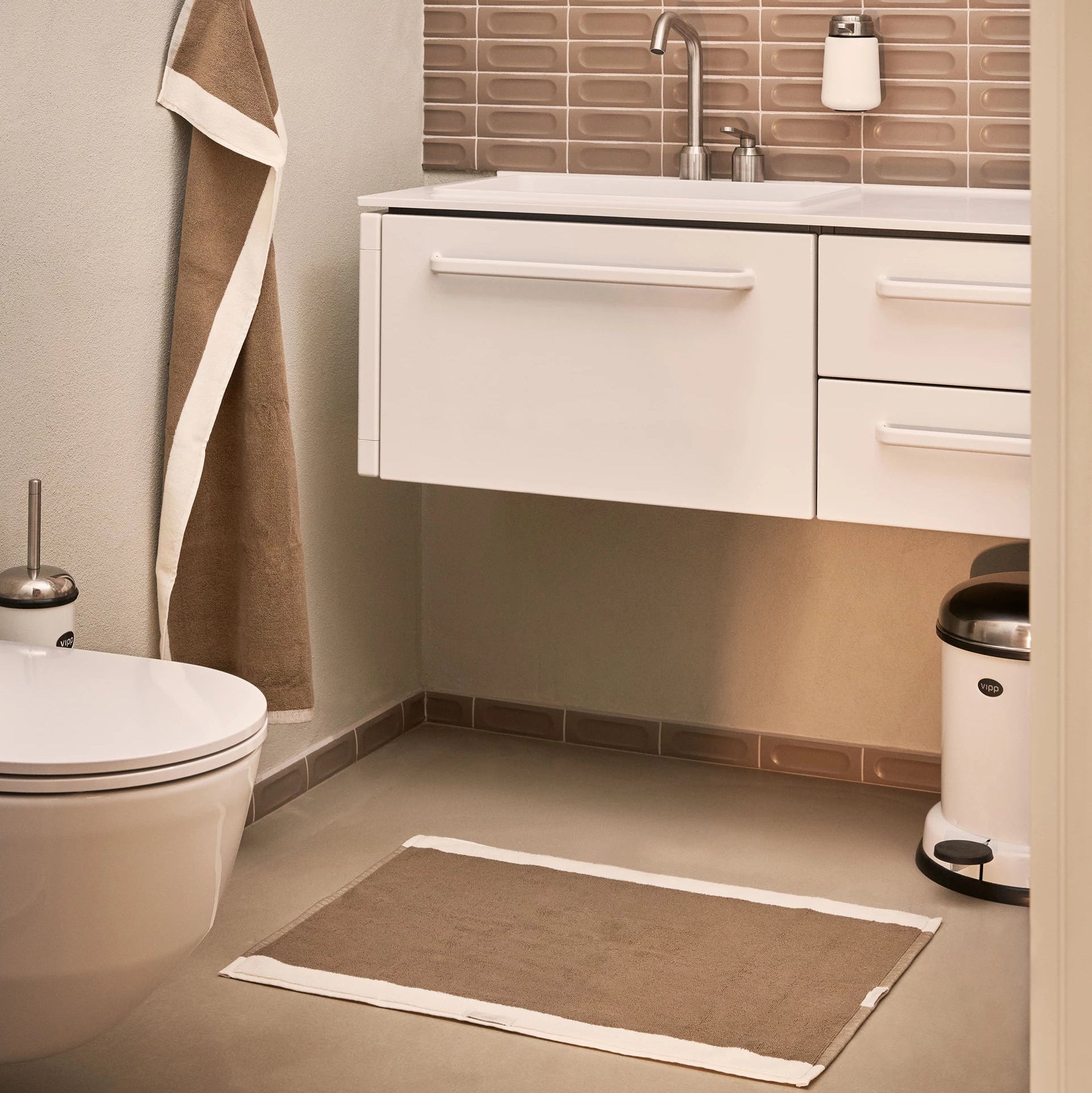 Vipp Bath Mat Taupe