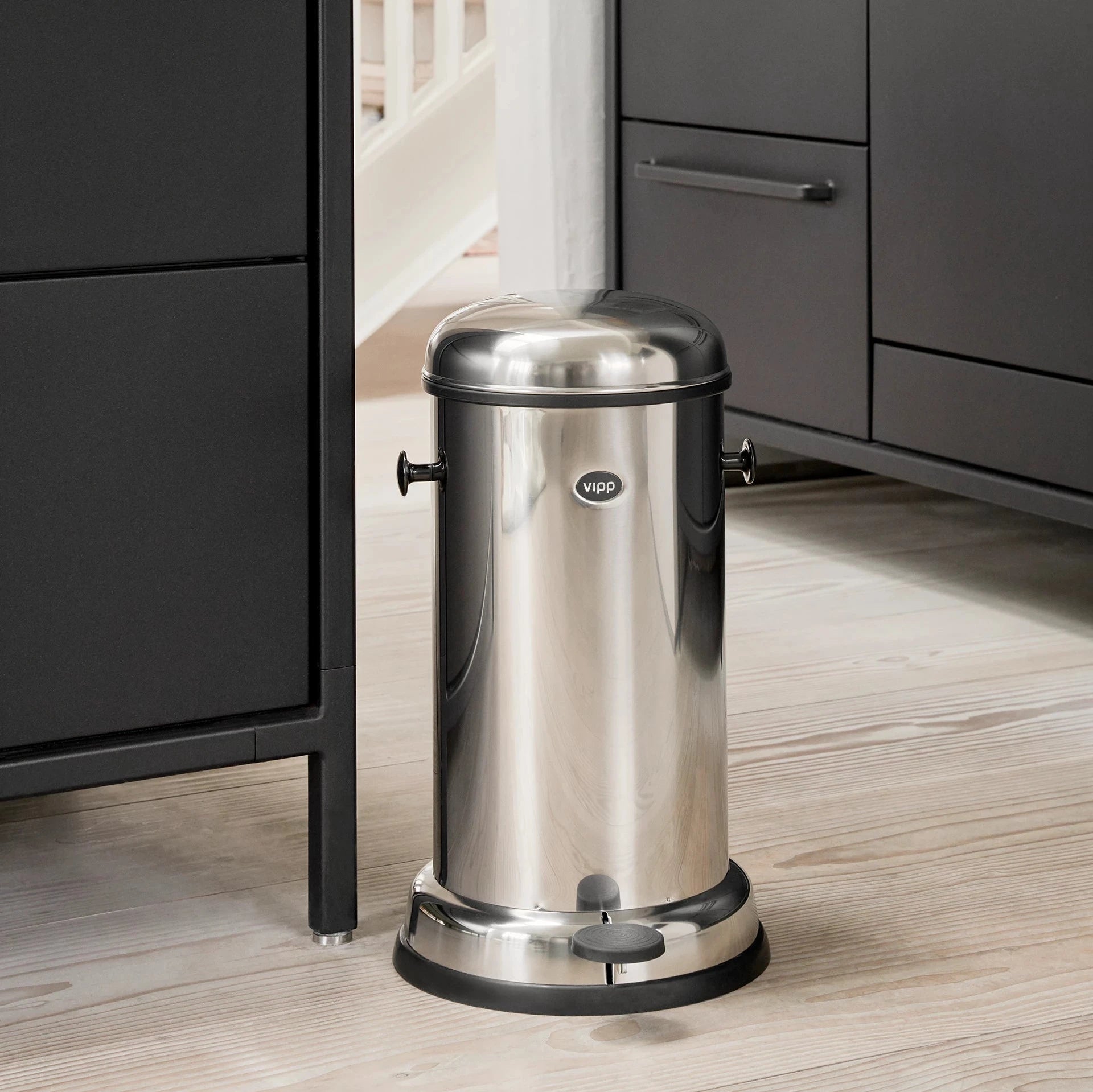 Vipp 15 Kitchen Pedal Bin Stainless Steel