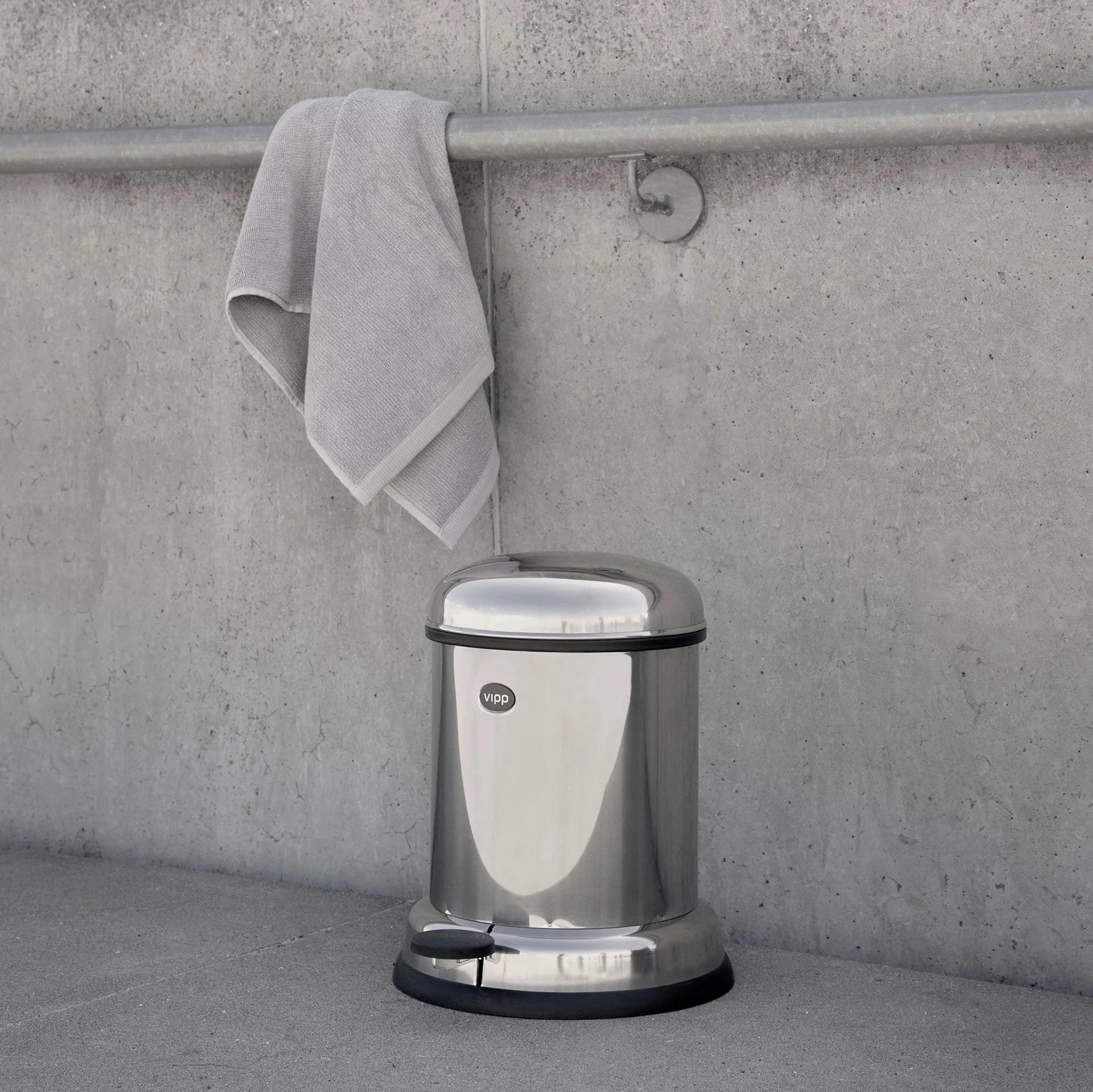 Vipp 14 Bathroom Pedal Bin Stainless Steel