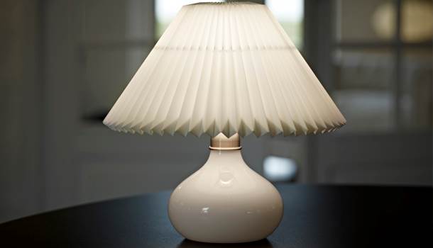 Le Klint Table Light 314 White Glass Base