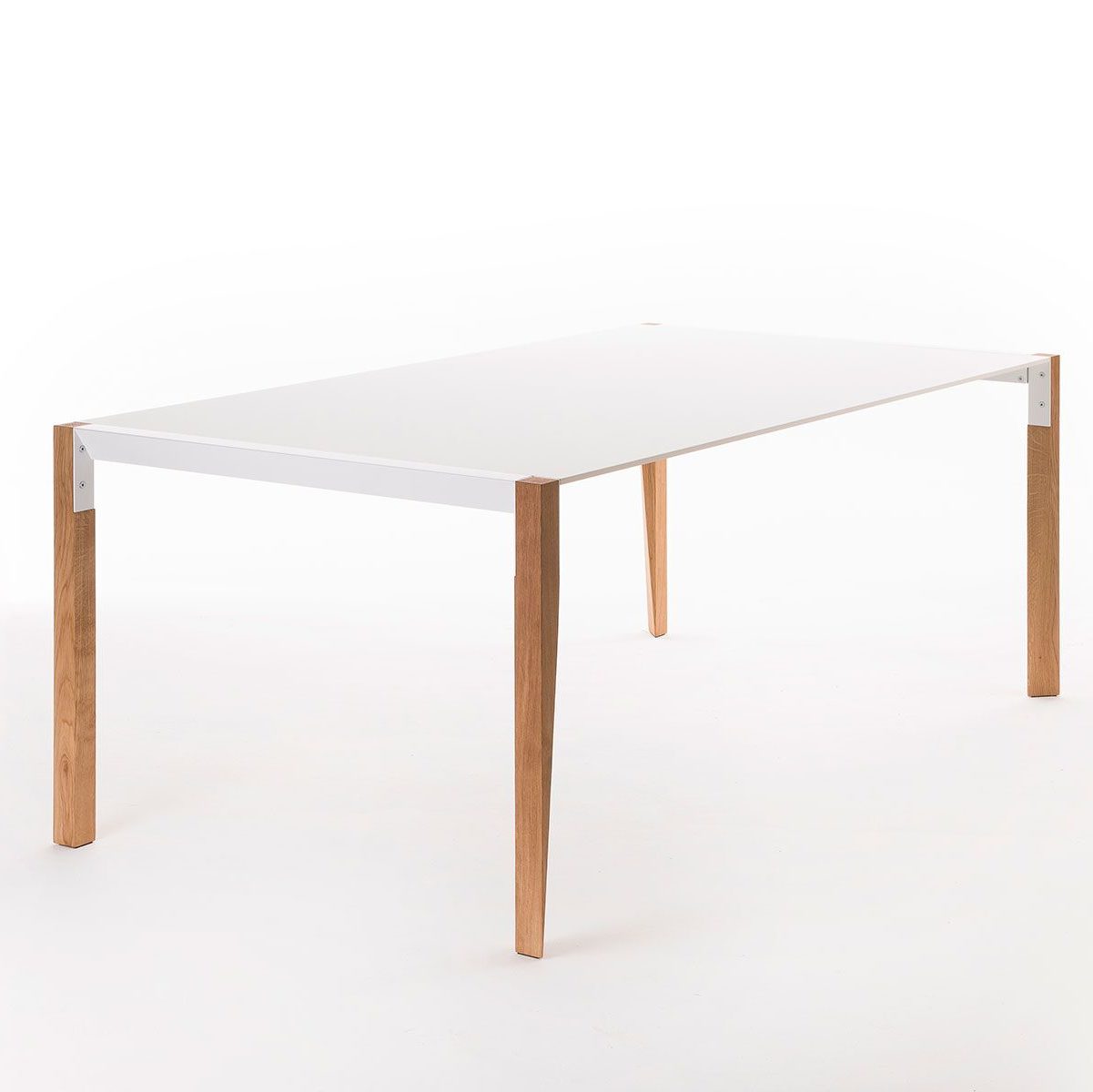 Casamania & Horm Tango Table w White Fenix Top