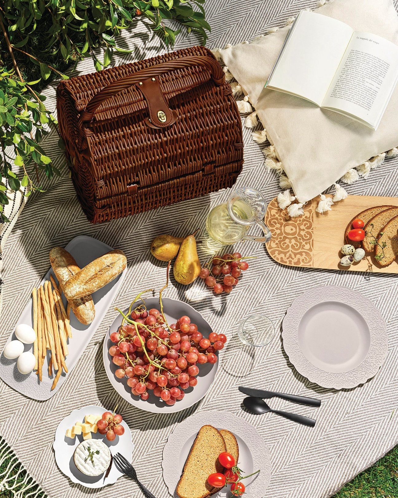 Alessi Dressed Picnic Set by Marcel Wanders | Panik Design