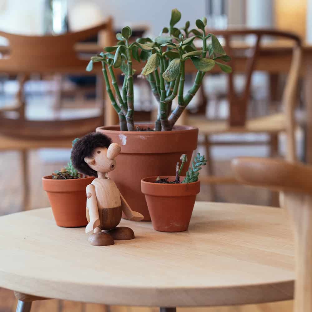 ArchitectMade Wooden Figure Strit by Hans Bølling | Panik Design