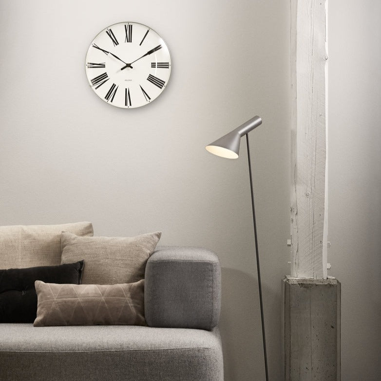 Arne Jacobsen Roman Clock 1942 | Panik Design