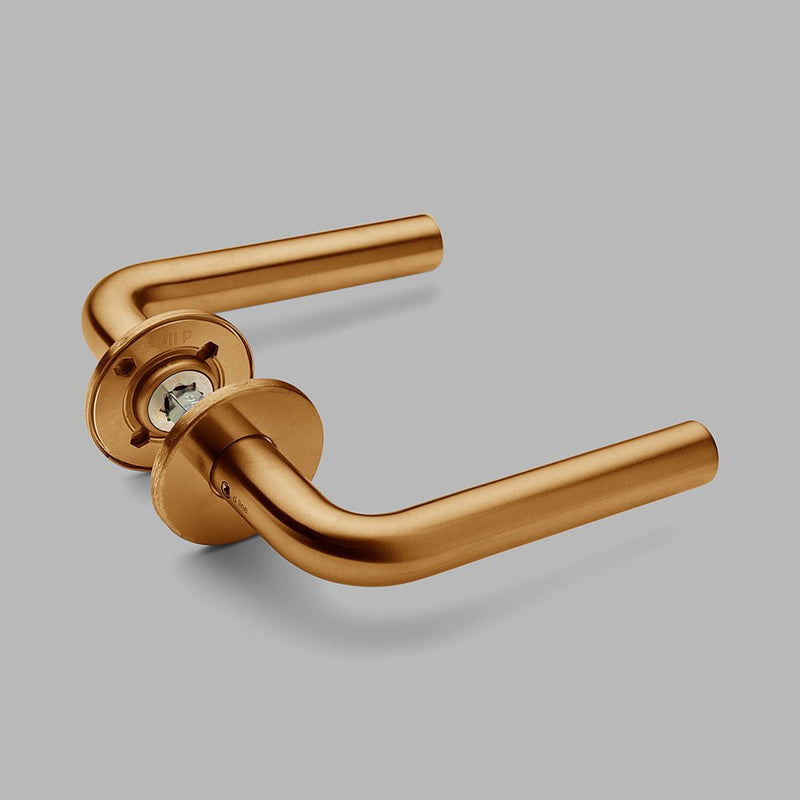 d line Door Handle L by Knud Holscher | Panik Design