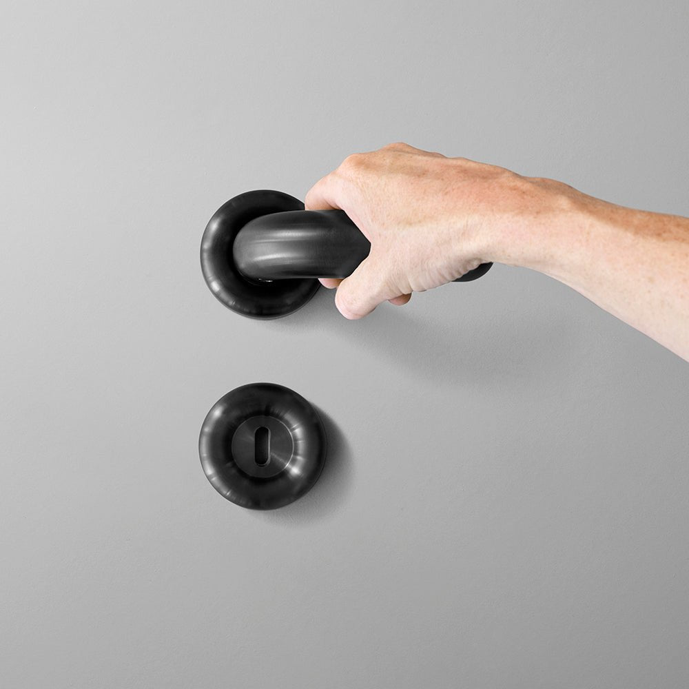 d line Fat Door Handle by Tom Dixon | Panik Design