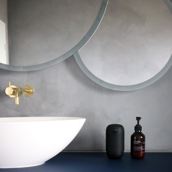 d line Pebble Soap Dispenser | Panik Design