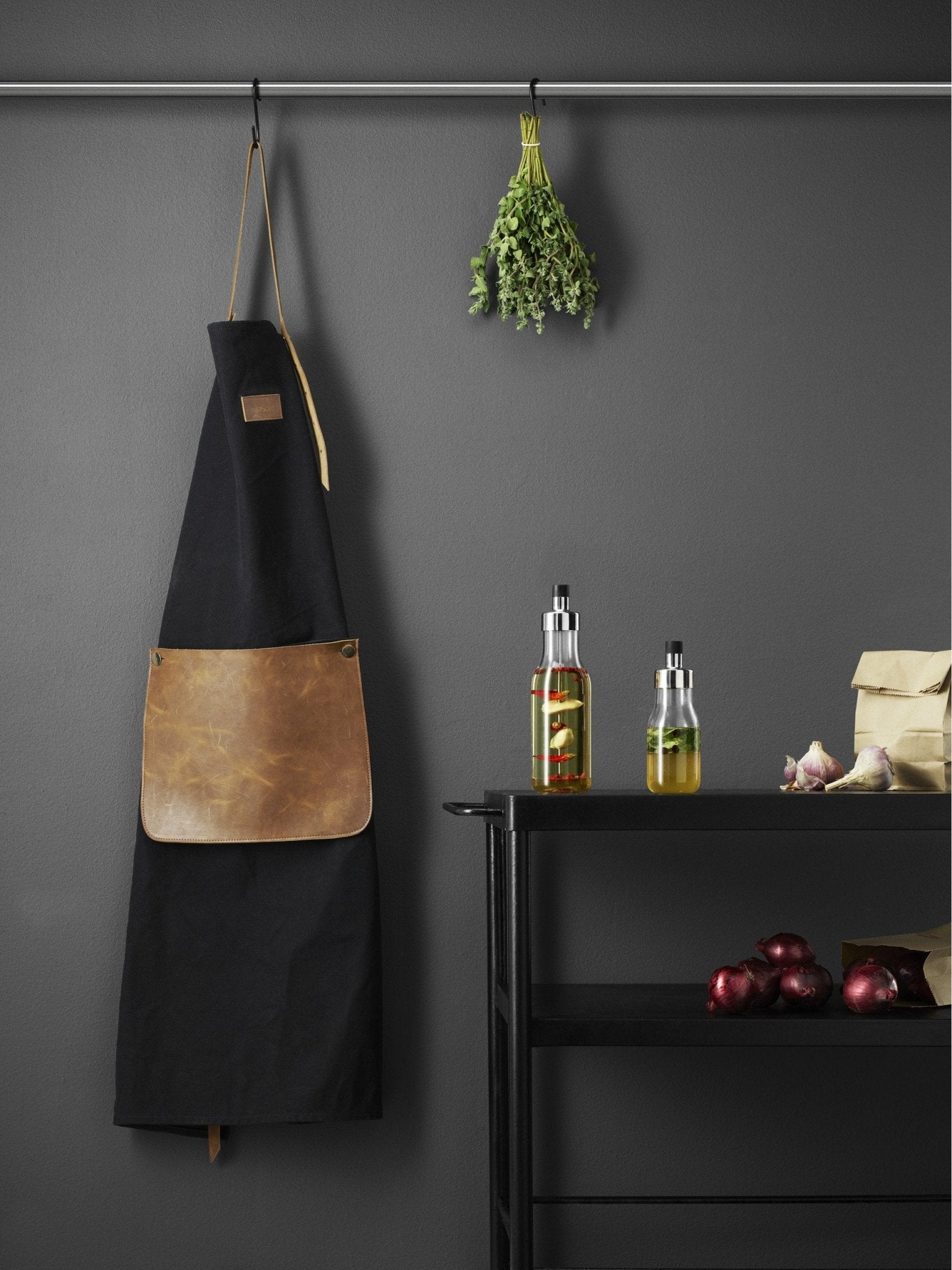 Eva Solo Canvas w Leather Apron | Panik Design