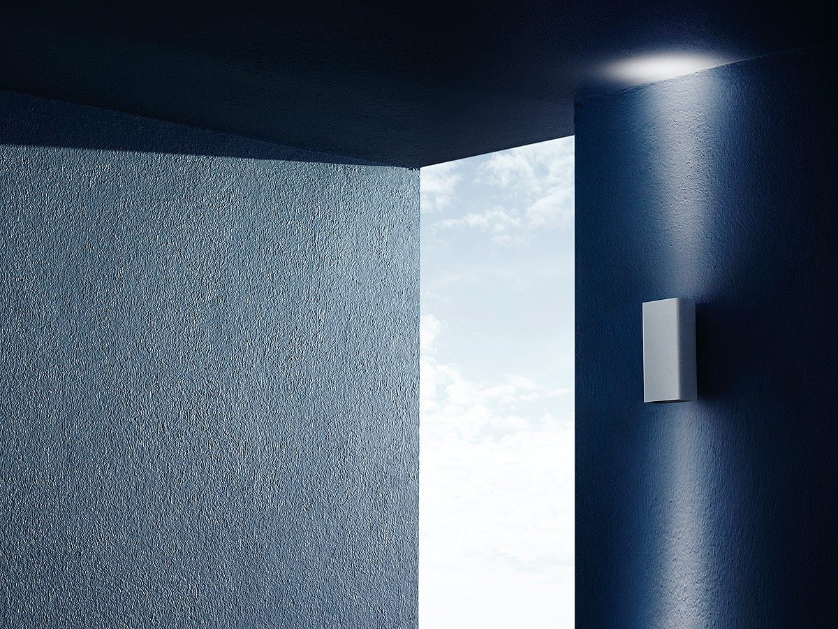 Flos Climber Up&Down Outdoor Wall Light | Panik Design