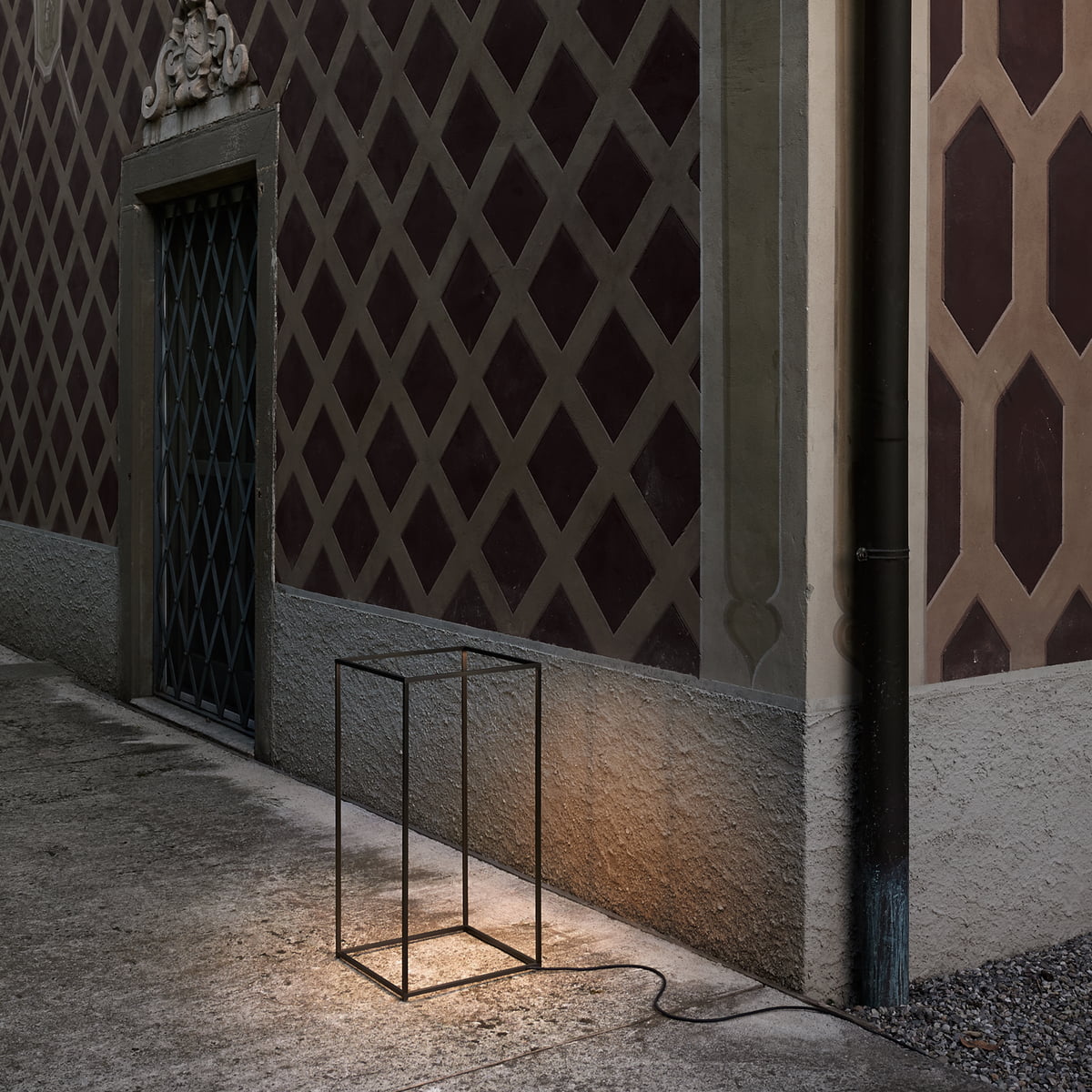 Flos Ipnos LED Floor Light Outdoor | Panik Design