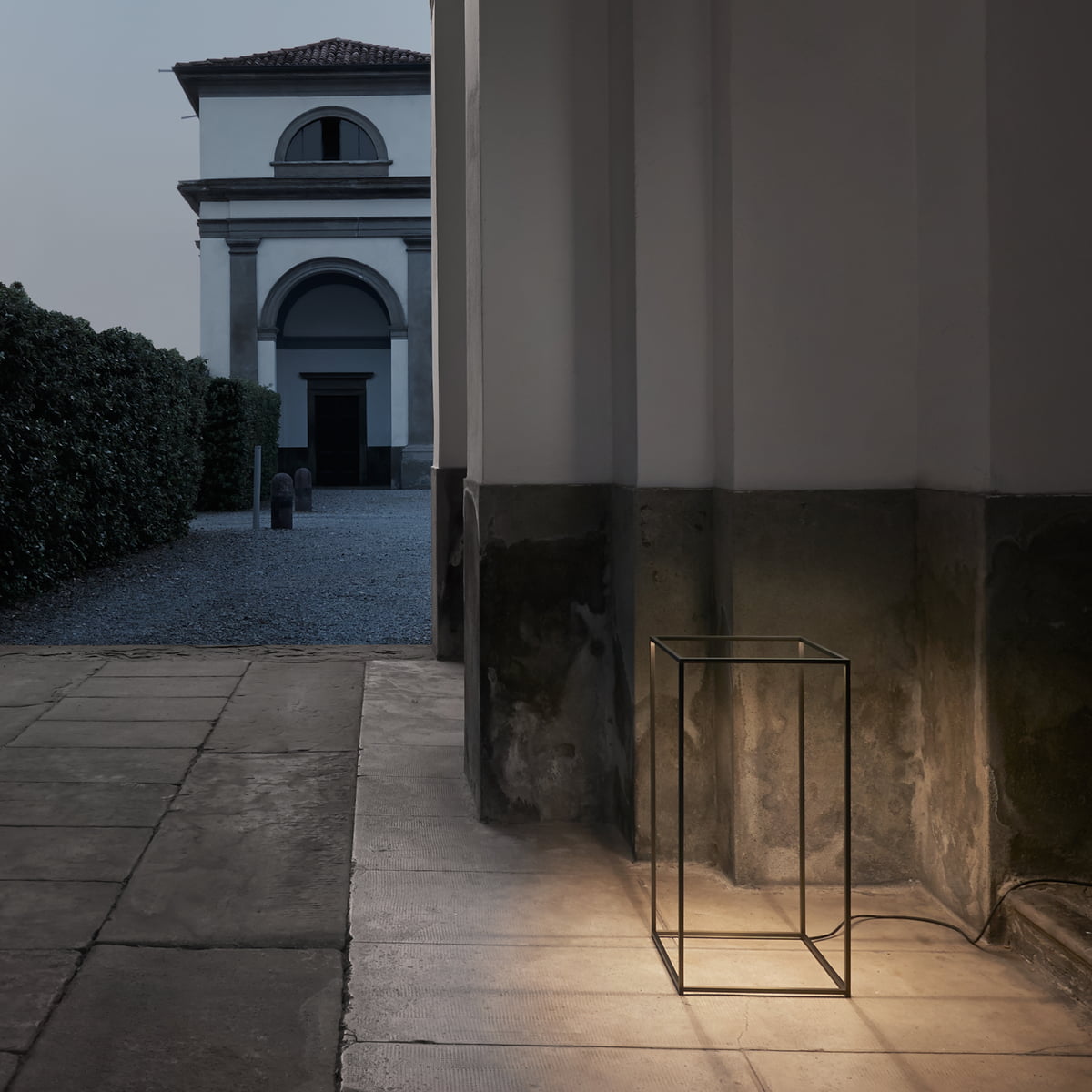 Flos Ipnos LED Floor Light Outdoor | Panik Design