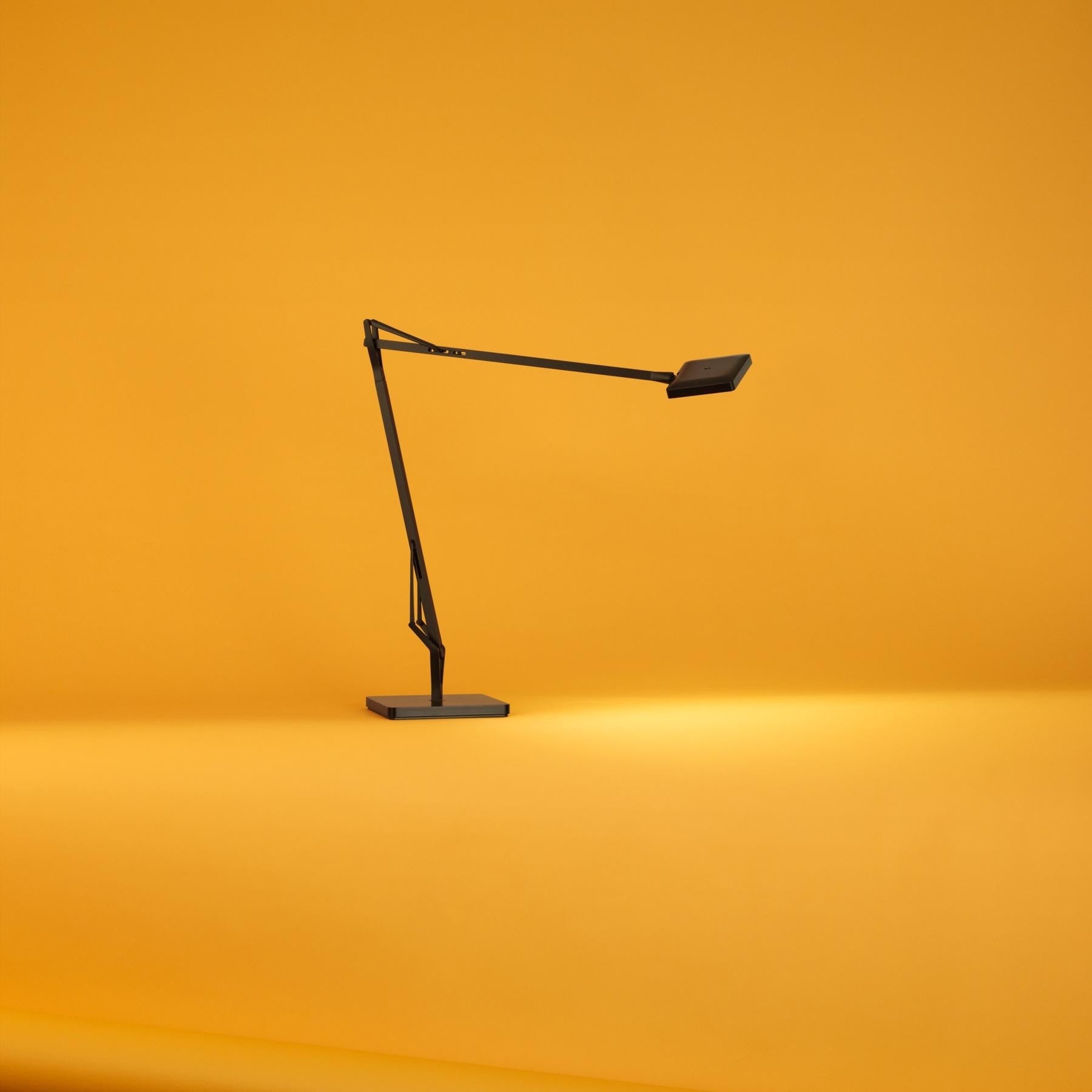 Flos Kelvin Edge Desk Light | Panik Design