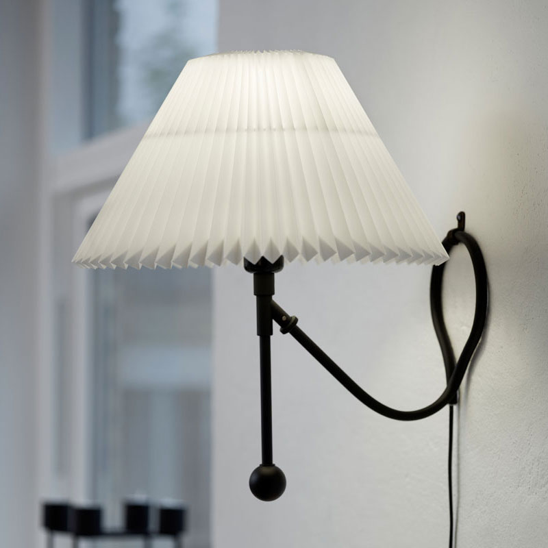 Le Klint - 306 Table/Wall Light Matt Black 1945