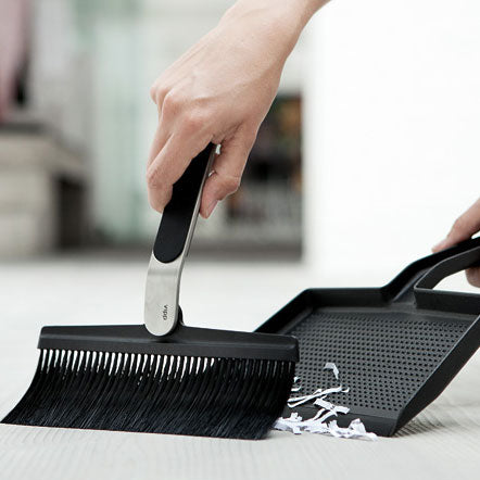 Vipp - Vipp 274 Dust Pan and Brush