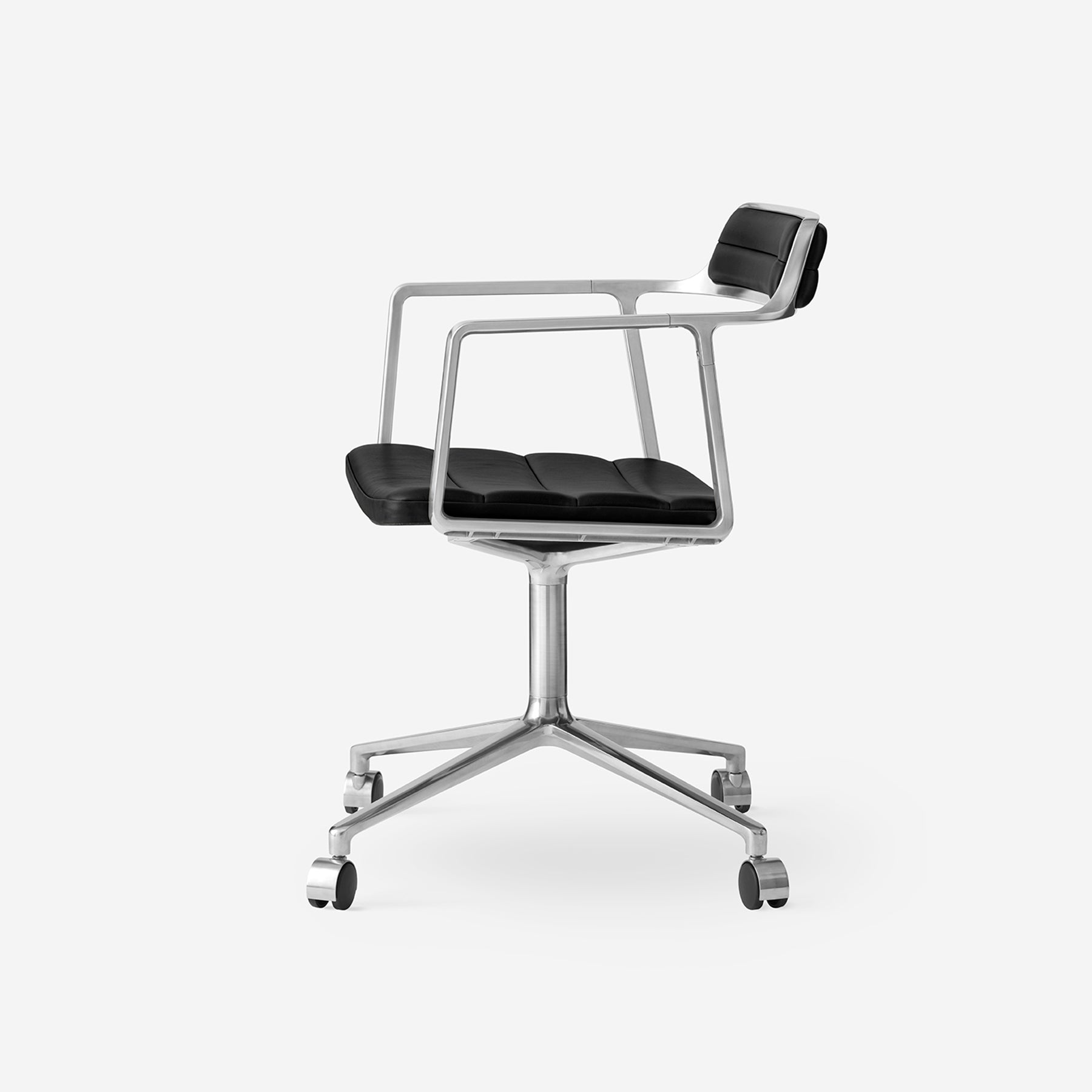 Vipp 452 Swivel Chair w Wheels