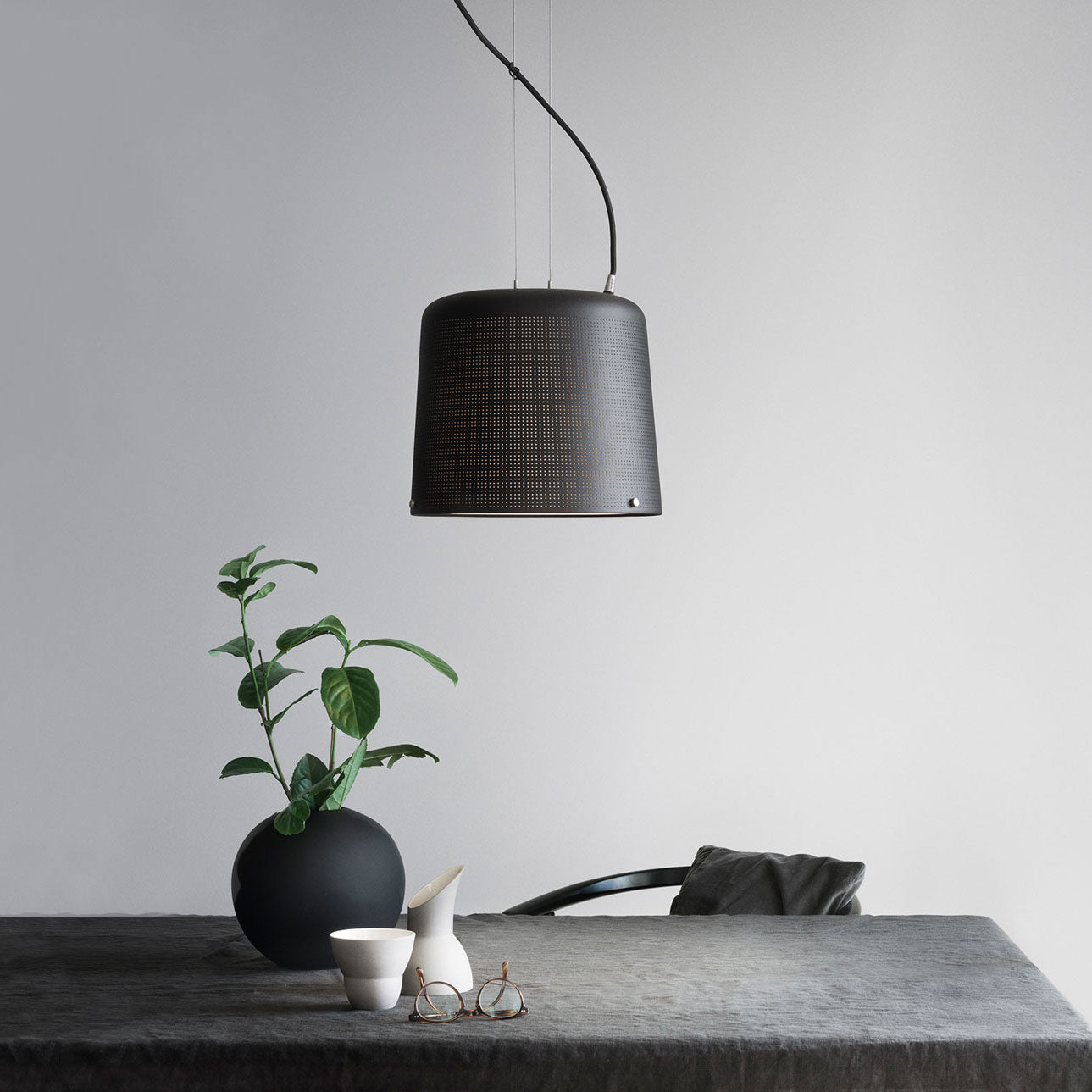 Vipp - 526 Suspension Light Black