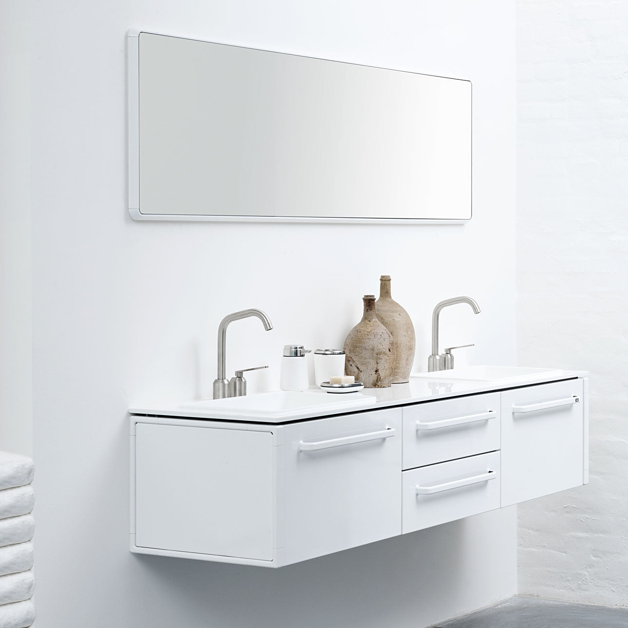 Vipp - Morten Bo Jensen - Wall Mirror Large Vipp913 White